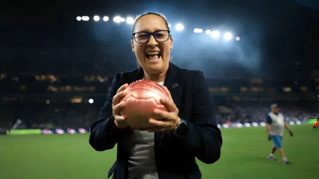 Amelia Valverde Indian women football coach