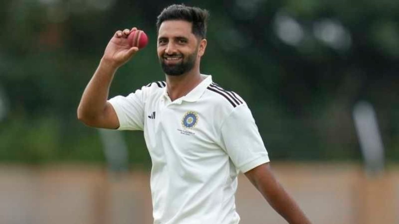 Aqib Nabi Historic Century Vijay Hazare