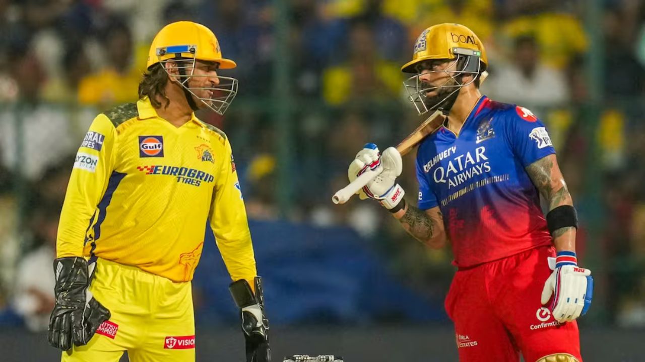 Virat Kohli Fan Reaction Dhoni Comparison