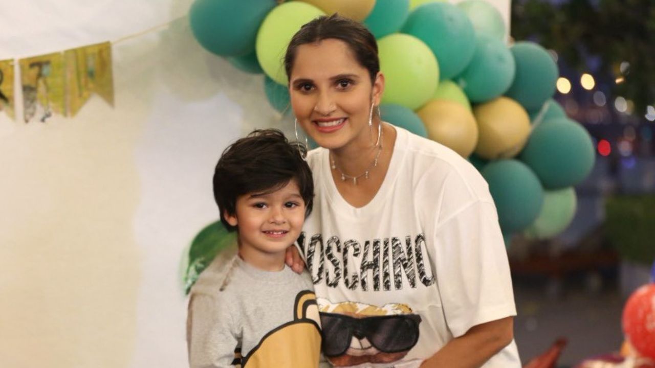 Sania Mirza returns to India